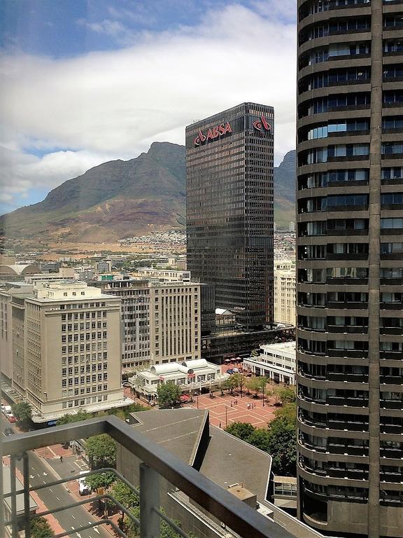 Full Power, Long Stay Rates, Walk To V&A Waterfront, Fibre Wifi, Gym & Pool Cape Town Exterior photo